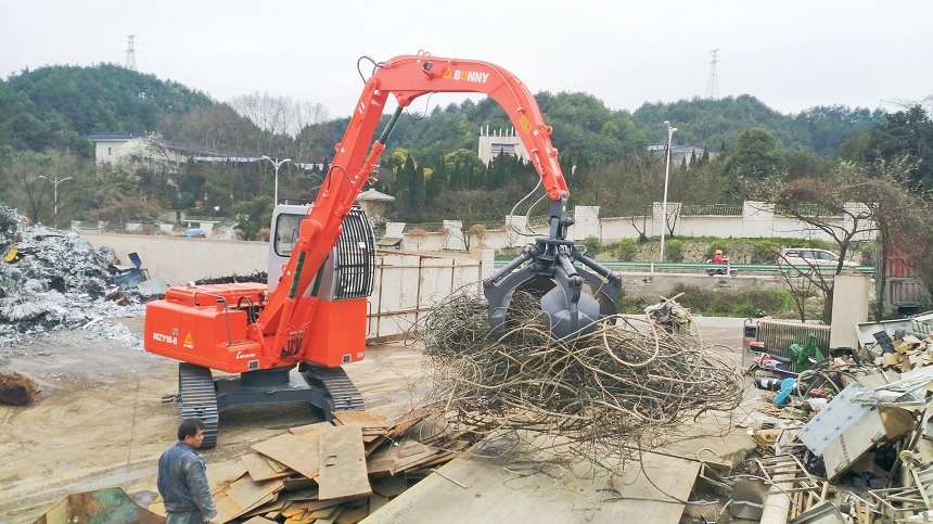 抓鋼機(jī).jpg 抓鋼機(jī).jpg